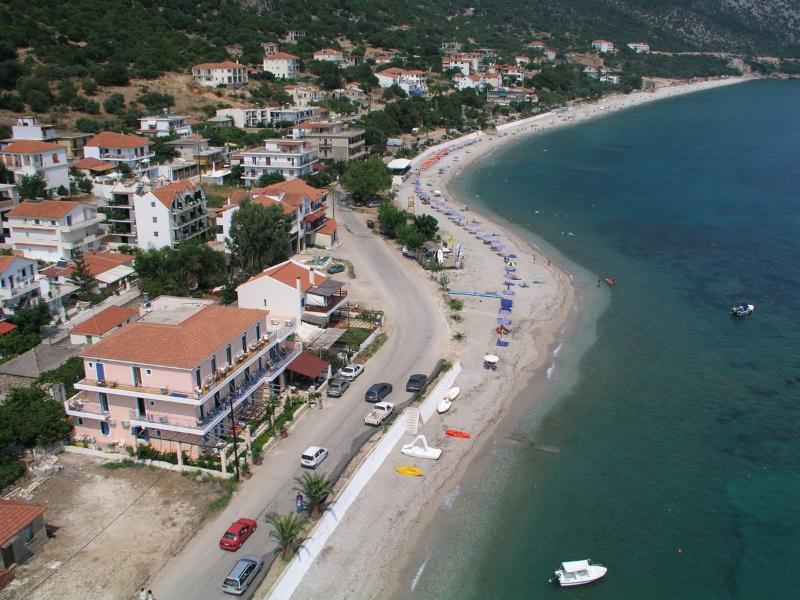 Kalypso Hotel Порос Екстер'єр фото
